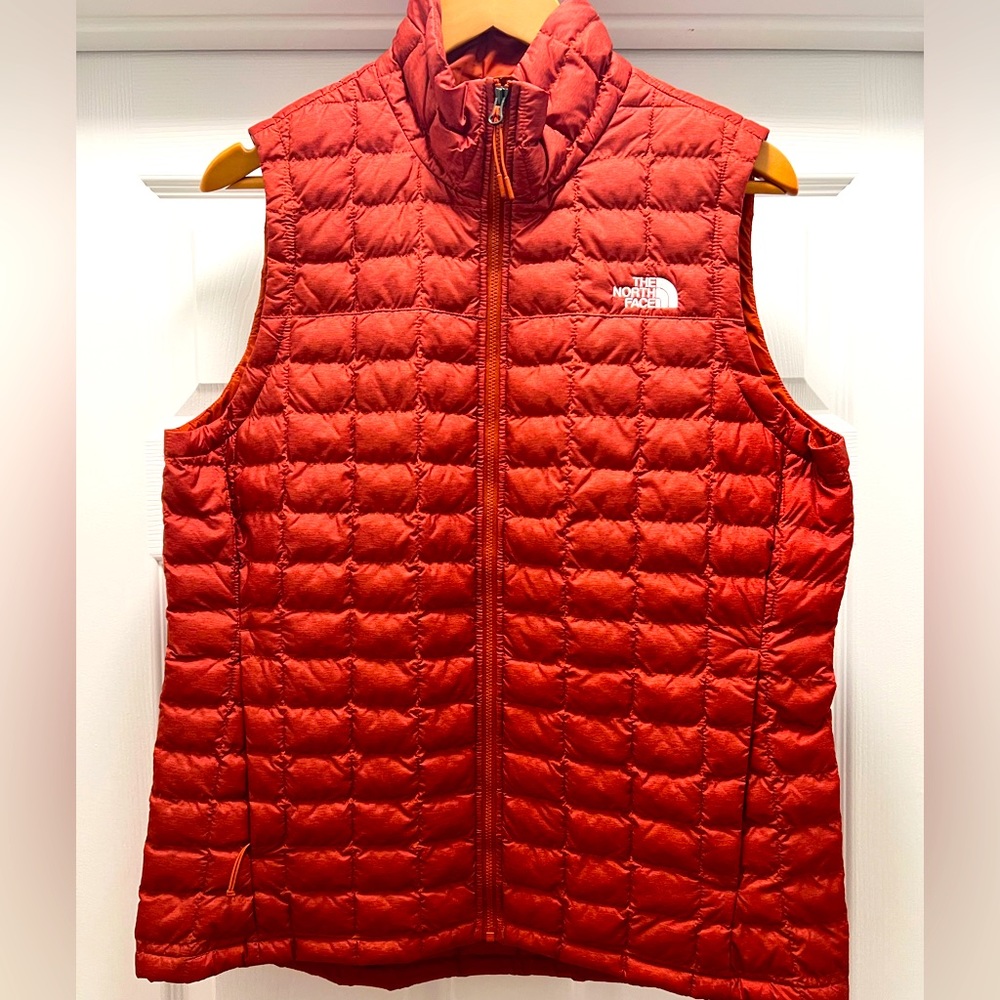 The North Face Thermoball Eco Vest Size L worn once